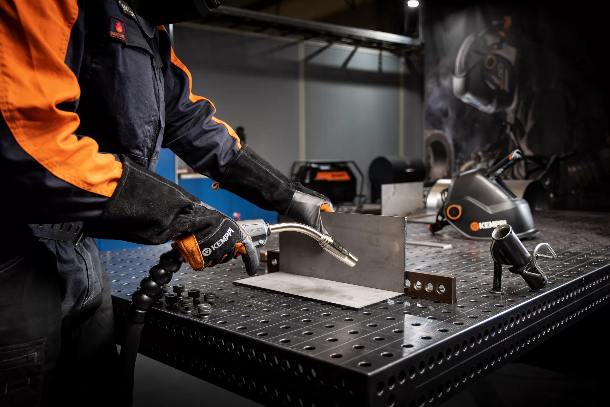 Sales of Kemppi welding gloves have started Kemppi